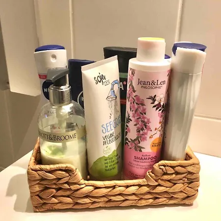 Grosse Fuer 2 Bis 4 Personen Apartment *